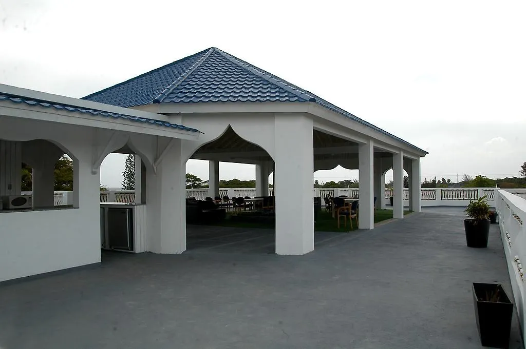 Little Savoy Guest House Runaway Bay