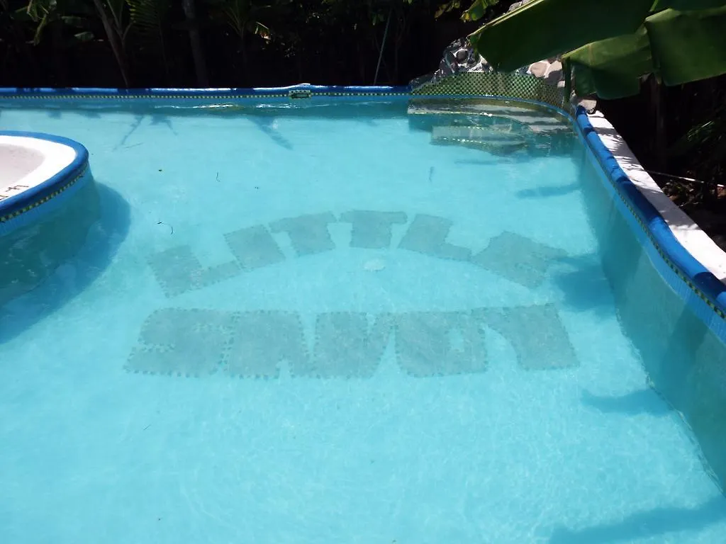 Little Savoy Guest House Runaway Bay